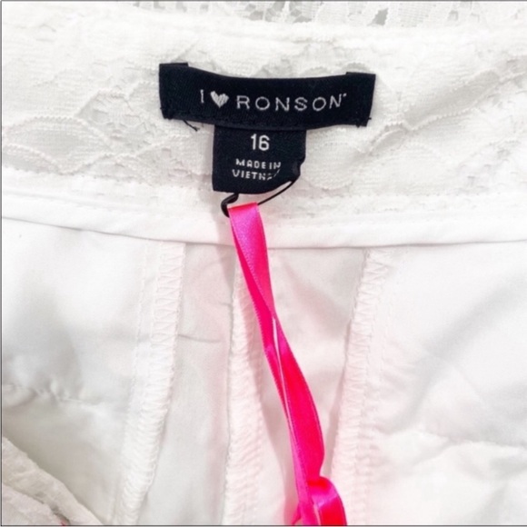 I 🖤 RONSON lace shorts NEW - Picture 8 of 10